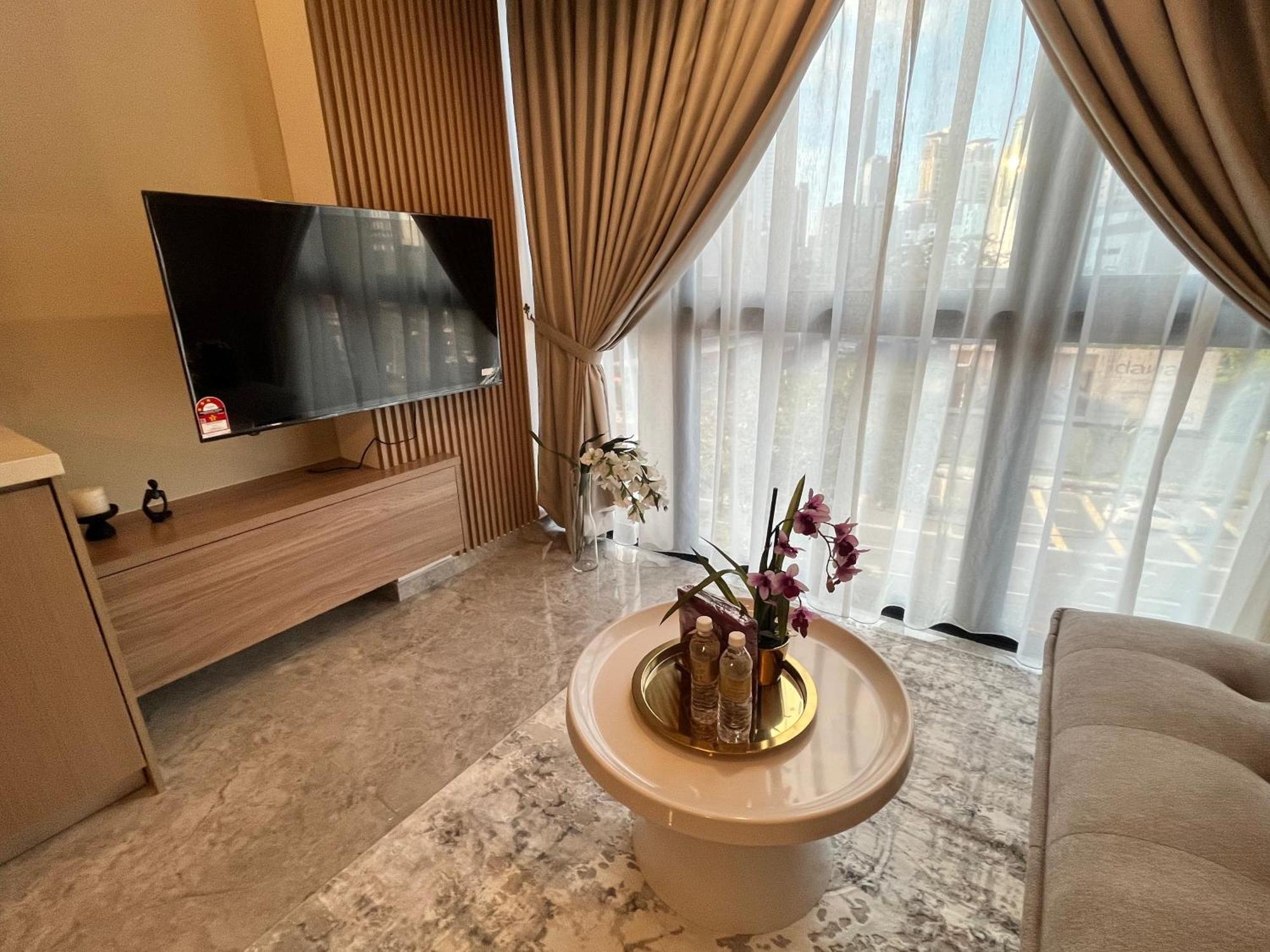 Pangsapuri Agile Residences Trx By Qc *
